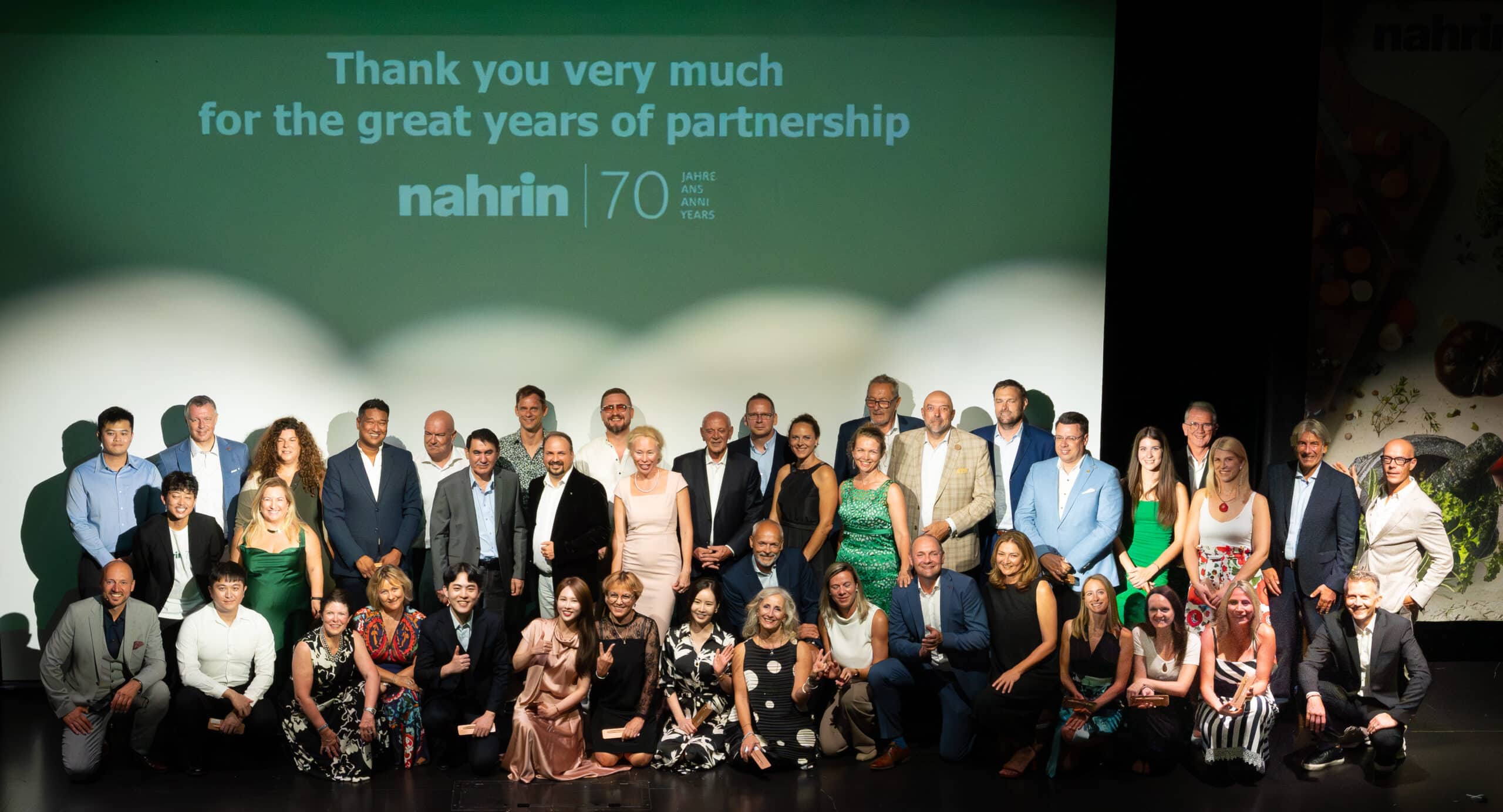 Nahrin eksporto parteriai iš 25 pasaulio šalių. Nahrin 70-mečio jubiliejus. Švecarija.